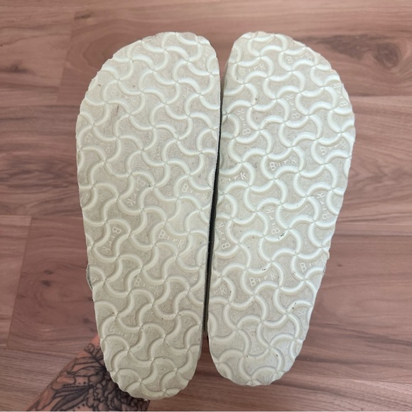 Birkenstock Boston Soft Footbed
Suede Leather - Faded Lime - Picture 4 of 5